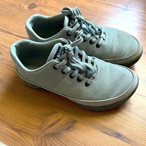 NoBull women’s size 7.5 grey canvas trainer